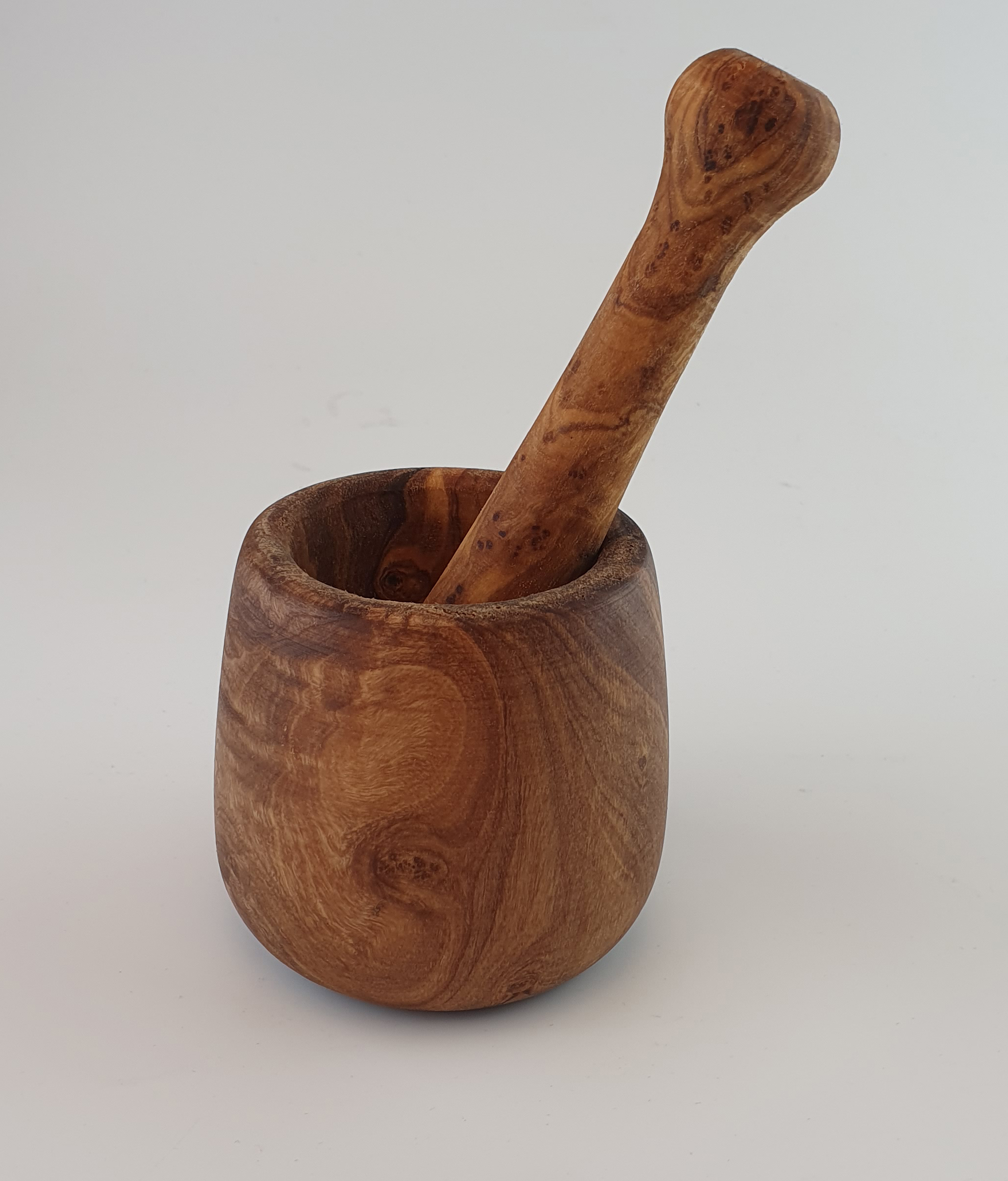 Moderner Mörser aus Olivenholz gerade 5cm